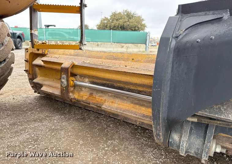 image for item ED5530 2015 John Deere 872GP motor grader