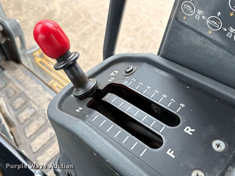 image for item ED5530 2015 John Deere 872GP motor grader