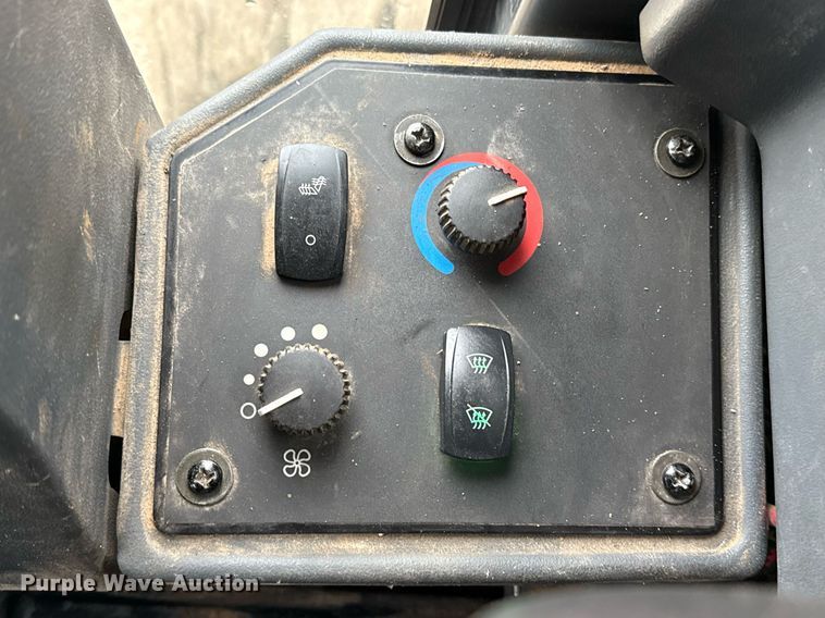 image for item ED5530 2015 John Deere 872GP motor grader