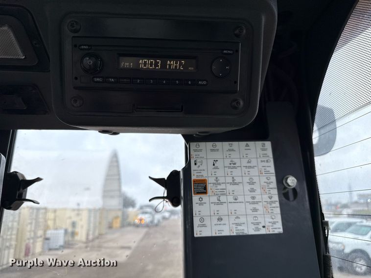 image for item ED5530 2015 John Deere 872GP motor grader