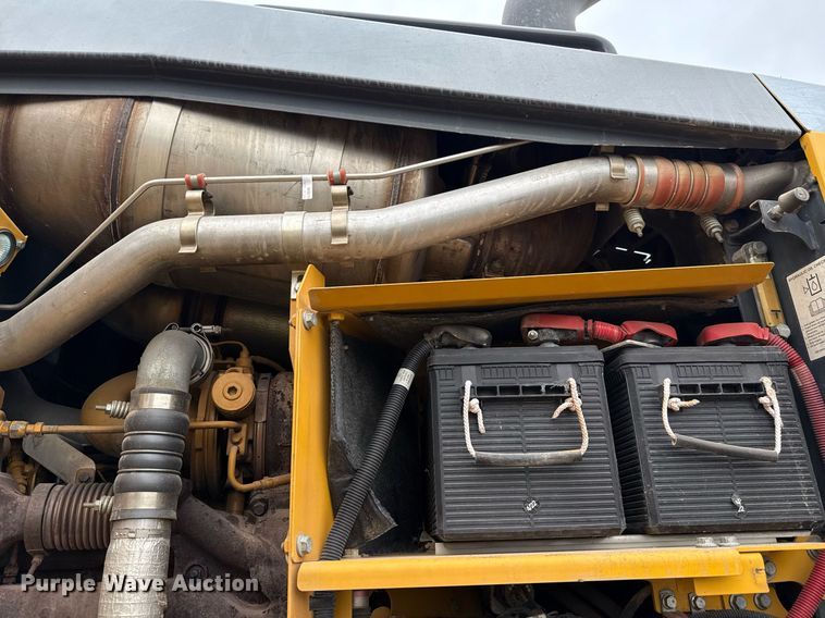 image for item ED5530 2015 John Deere 872GP motor grader