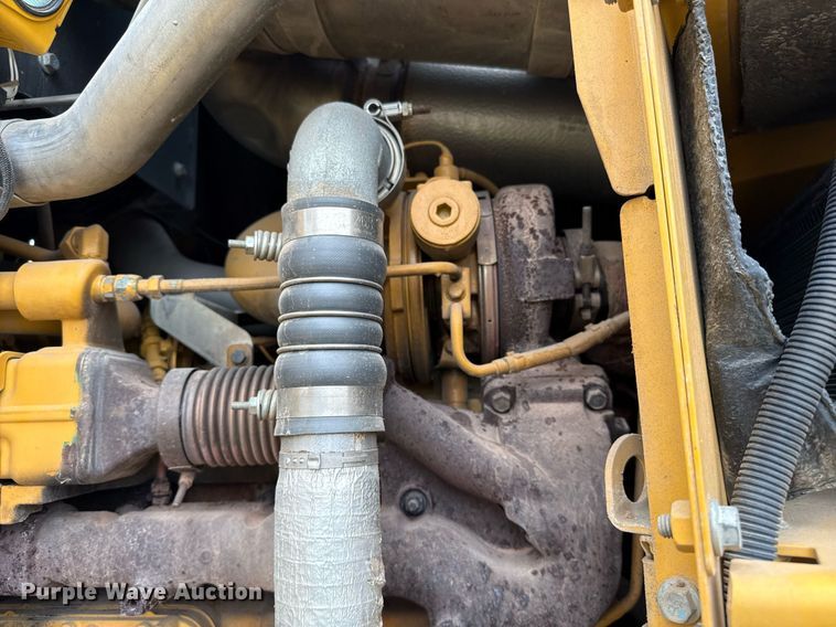 image for item ED5530 2015 John Deere 872GP motor grader