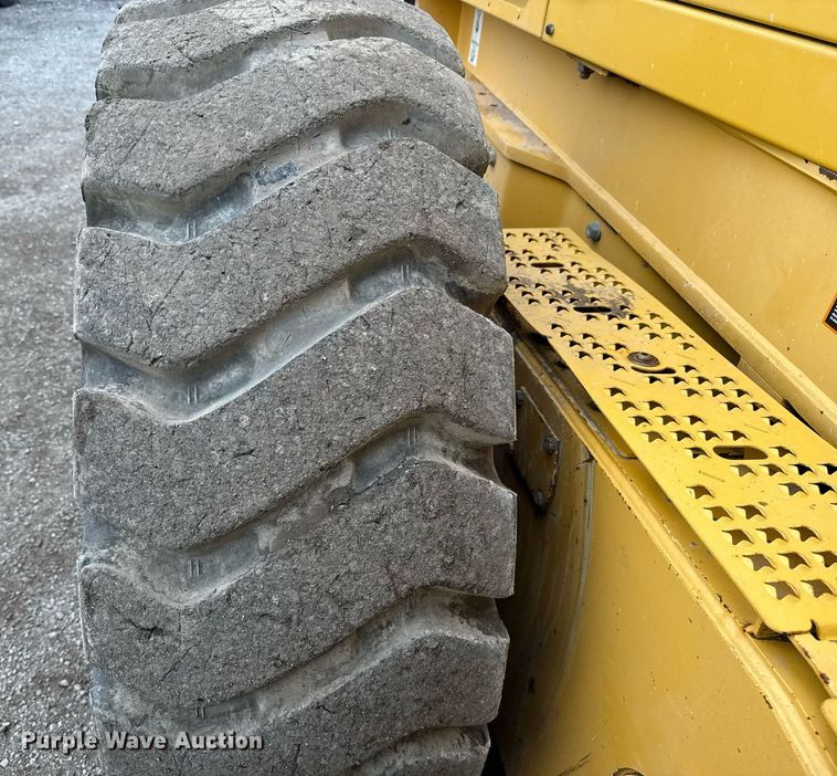 image for item ED5530 2015 John Deere 872GP motor grader