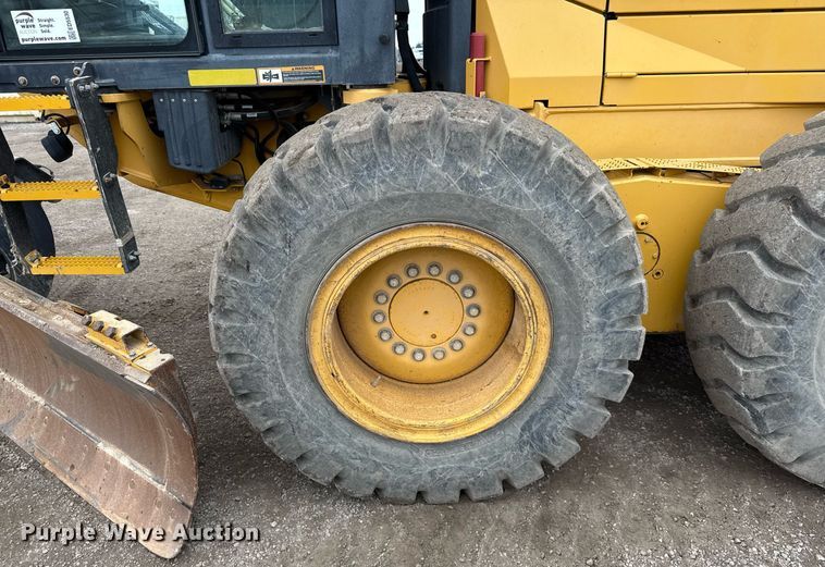 image for item ED5530 2015 John Deere 872GP motor grader