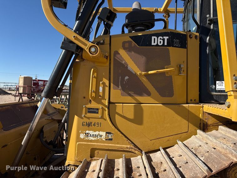 image for item ED5533 2012 Caterpillar D6T XL dozer