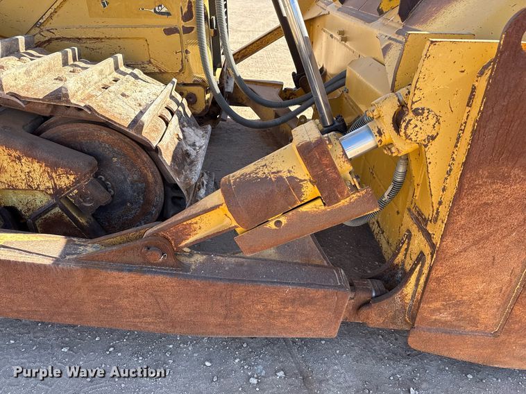 image for item ED5533 2012 Caterpillar D6T XL dozer