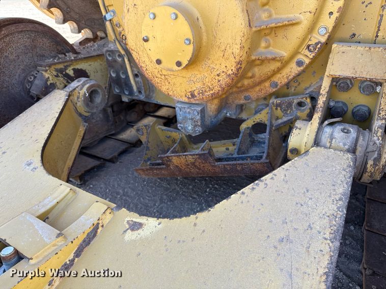 image for item ED5533 2012 Caterpillar D6T XL dozer