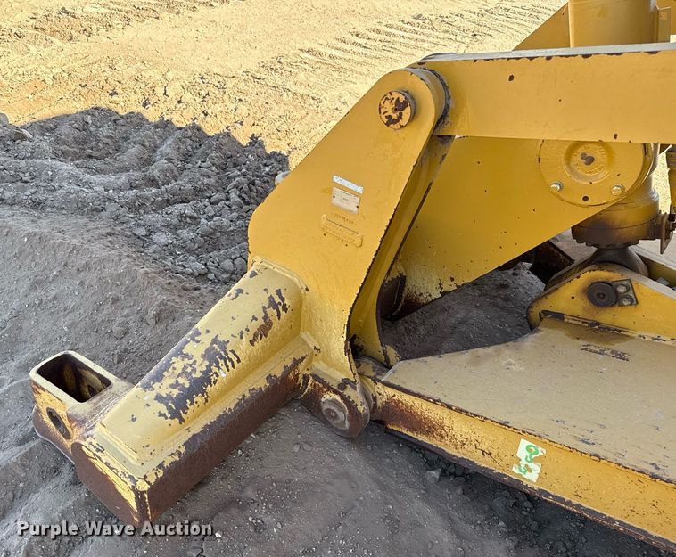 image for item ED5533 2012 Caterpillar D6T XL dozer