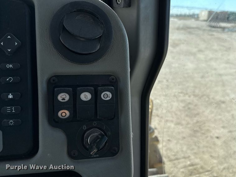 image for item ED5533 2012 Caterpillar D6T XL dozer