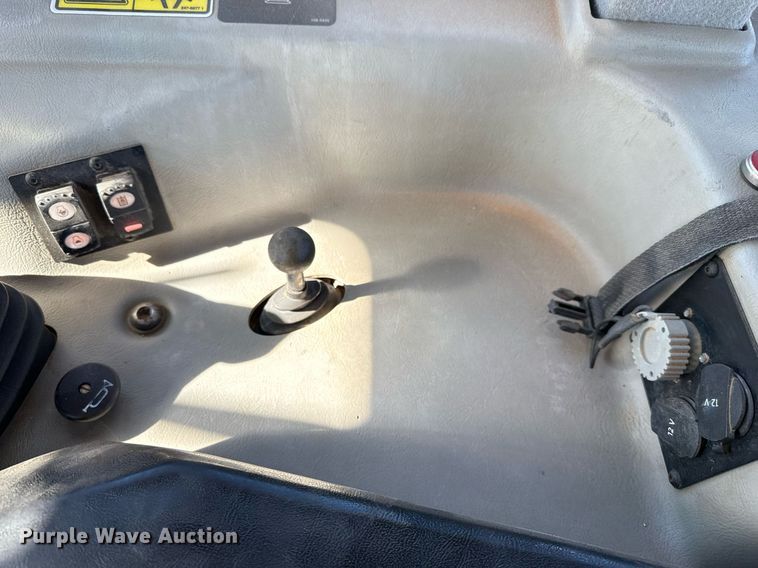 image for item ED5533 2012 Caterpillar D6T XL dozer