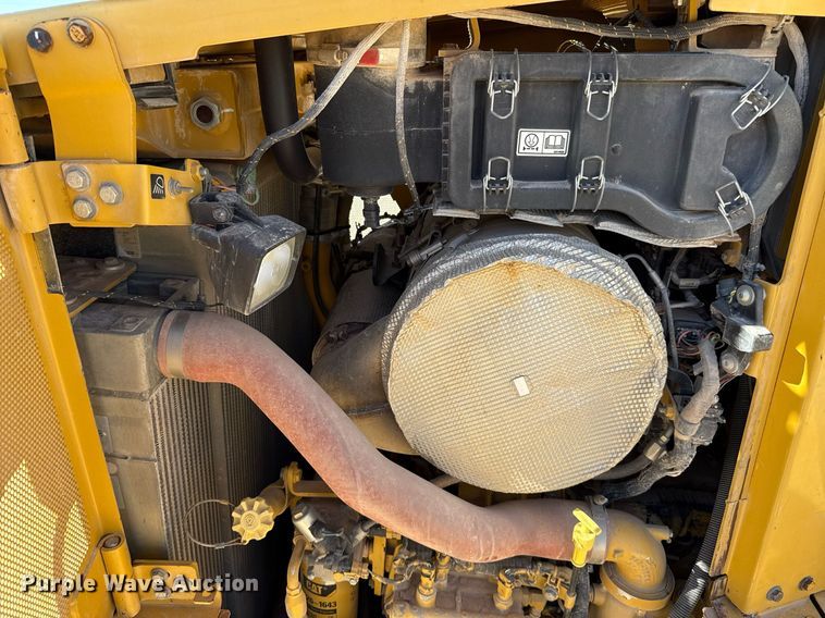 image for item ED5533 2012 Caterpillar D6T XL dozer