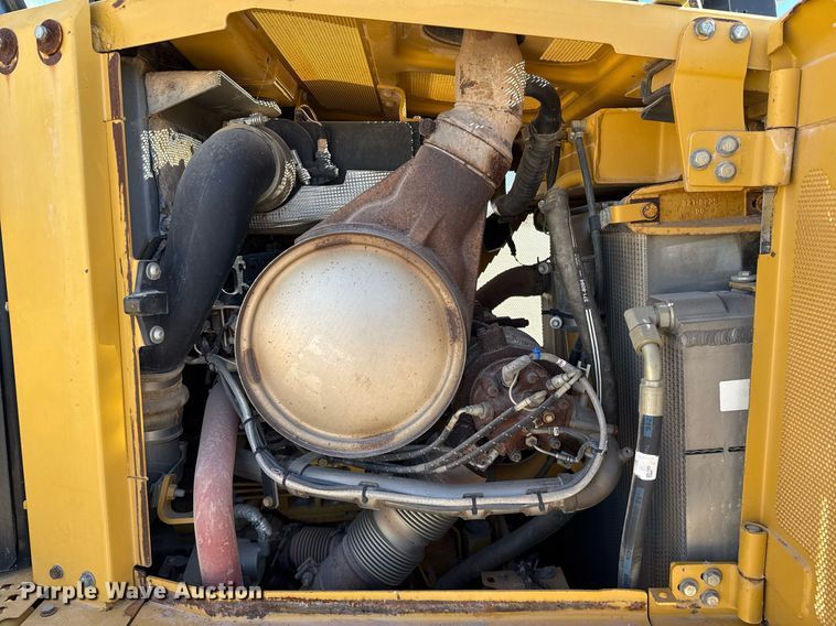 image for item ED5533 2012 Caterpillar D6T XL dozer