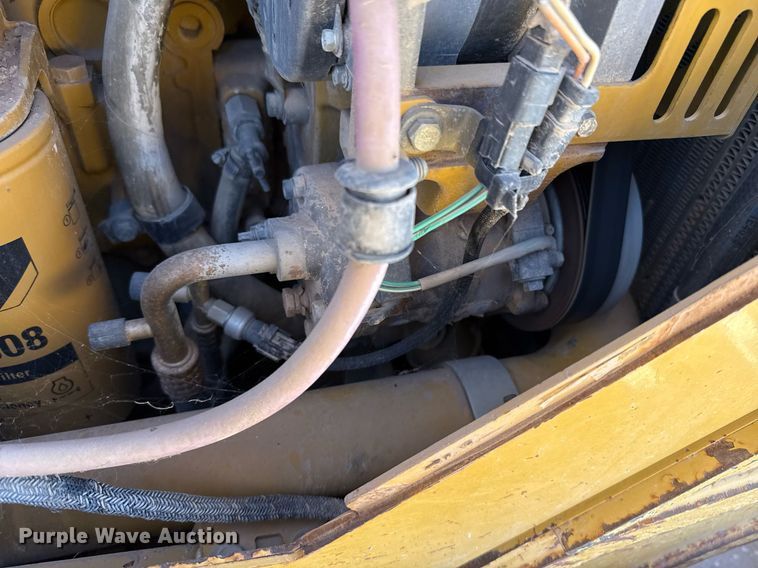 image for item ED5533 2012 Caterpillar D6T XL dozer