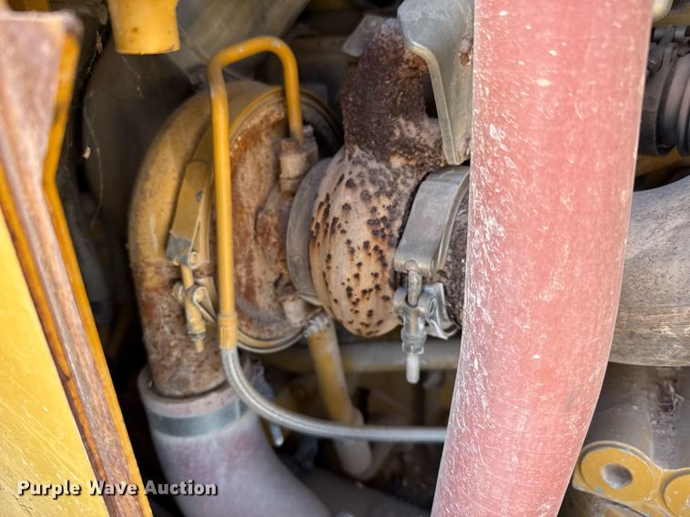 image for item ED5533 2012 Caterpillar D6T XL dozer