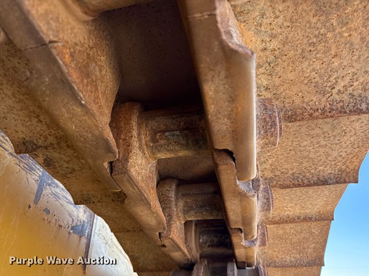 image for item ED5533 2012 Caterpillar D6T XL dozer