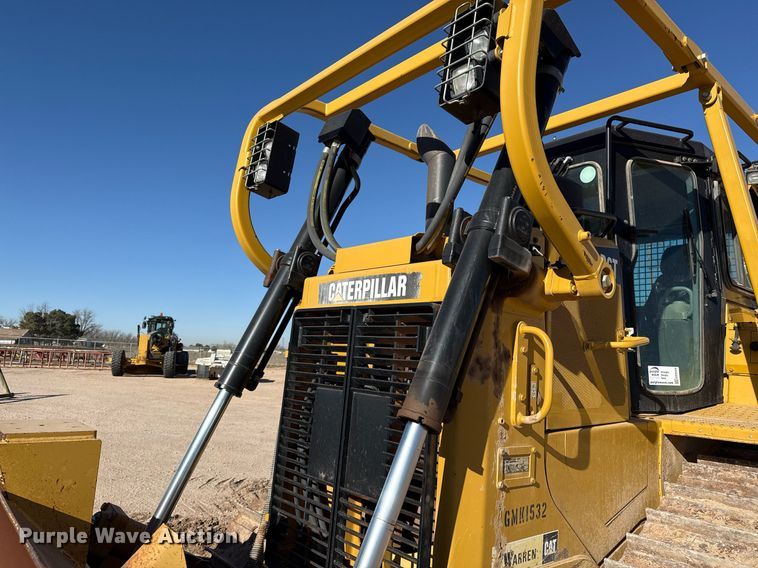 image for item ED5534 2014 Caterpillar D6T XL dozer