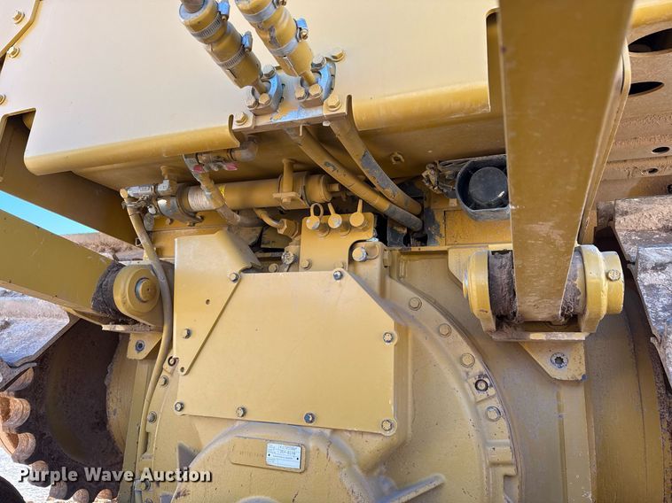 image for item ED5534 2014 Caterpillar D6T XL dozer