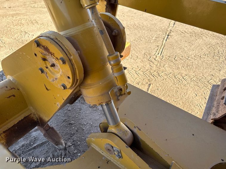 image for item ED5534 2014 Caterpillar D6T XL dozer