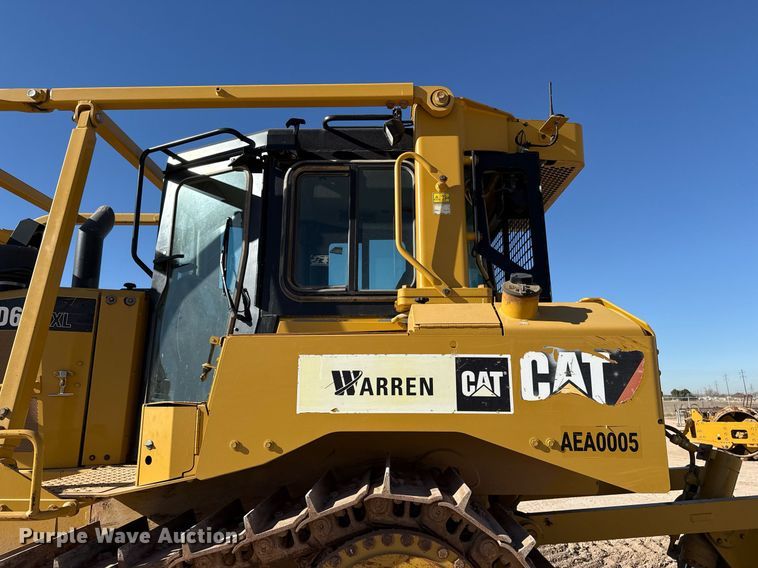 image for item ED5534 2014 Caterpillar D6T XL dozer