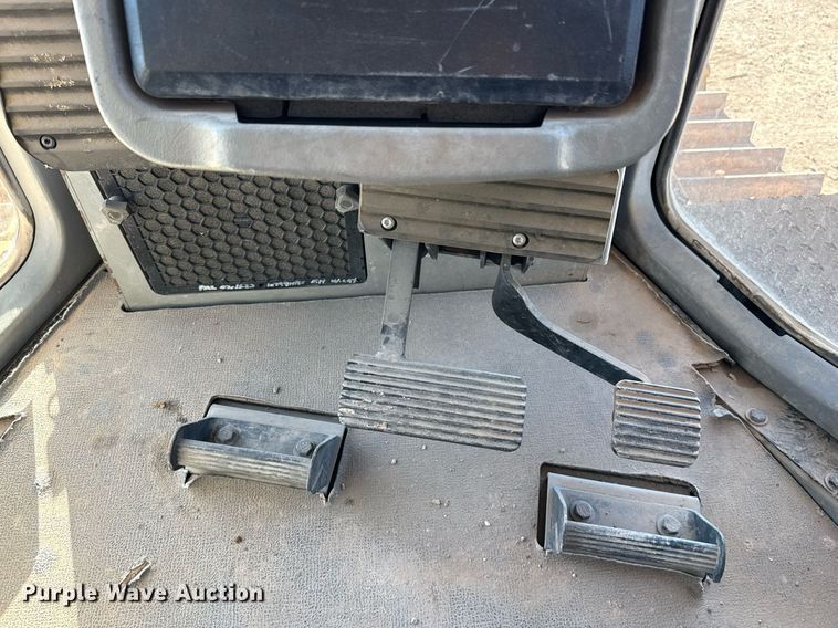 image for item ED5534 2014 Caterpillar D6T XL dozer