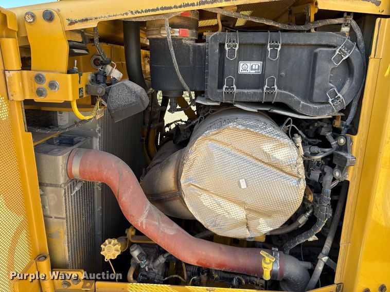 image for item ED5534 2014 Caterpillar D6T XL dozer
