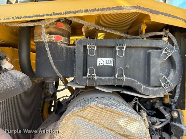 image for item ED5534 2014 Caterpillar D6T XL dozer