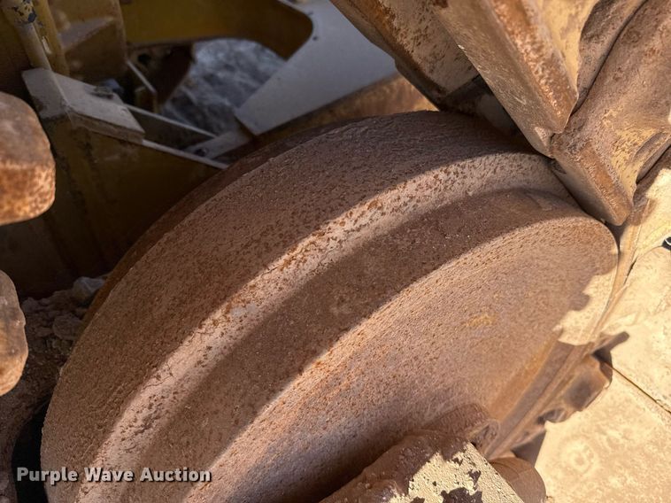 image for item ED5534 2014 Caterpillar D6T XL dozer