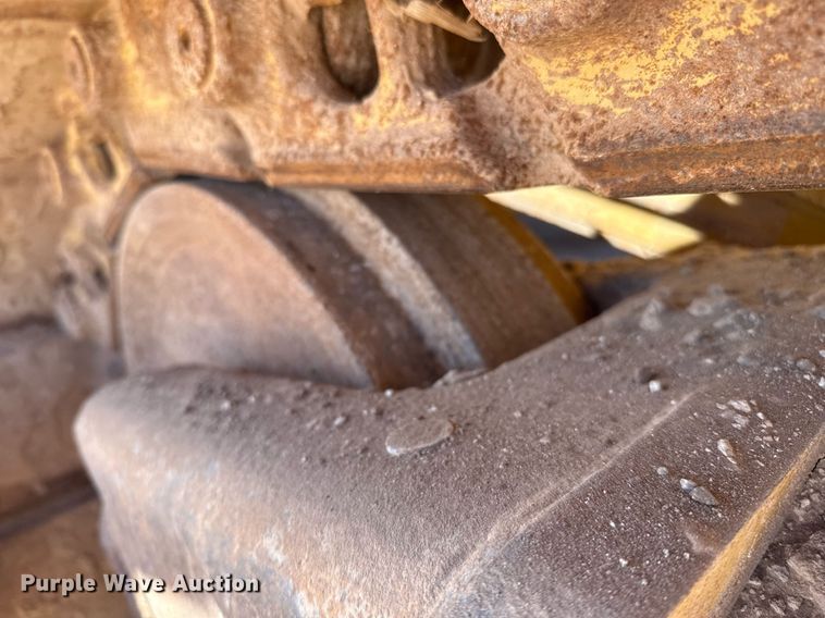 image for item ED5534 2014 Caterpillar D6T XL dozer