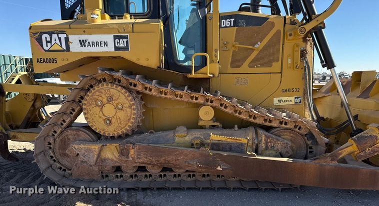 image for item ED5534 2014 Caterpillar D6T XL dozer