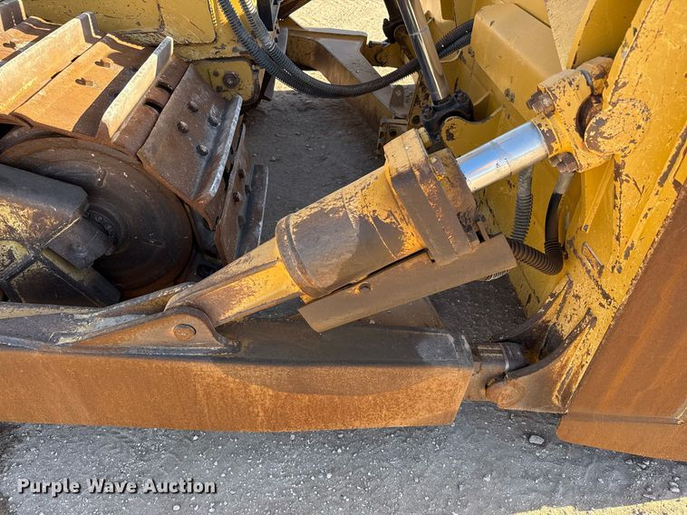 image for item ED5535 2013 Caterpillar D6T XL dozer