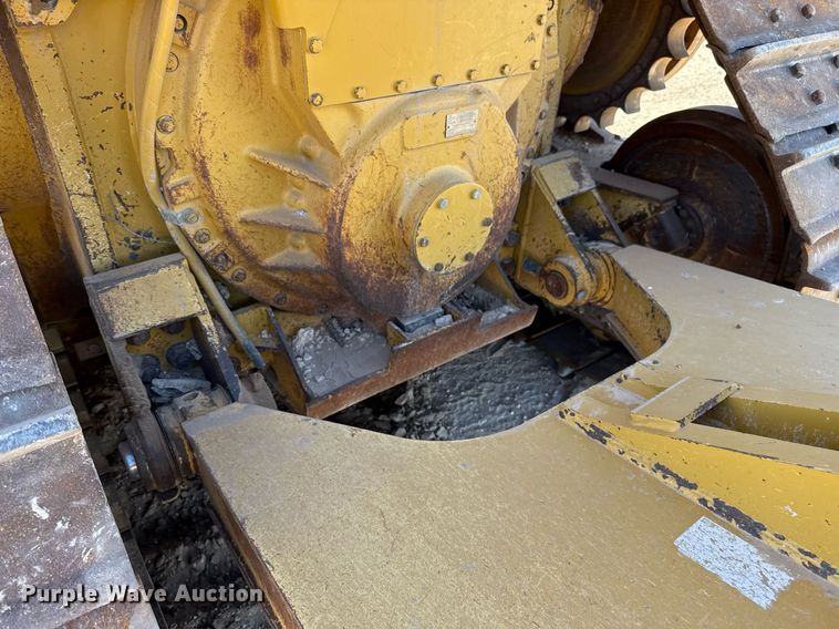 image for item ED5535 2013 Caterpillar D6T XL dozer