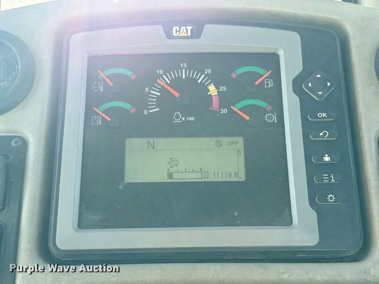 image for item ED5535 2013 Caterpillar D6T XL dozer