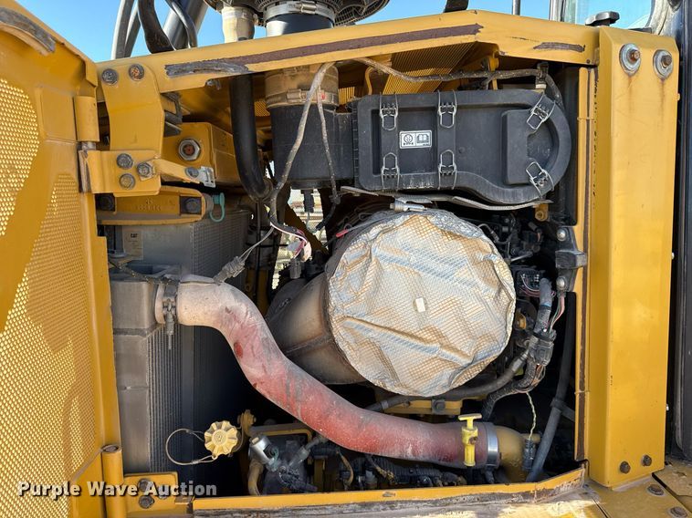 image for item ED5535 2013 Caterpillar D6T XL dozer