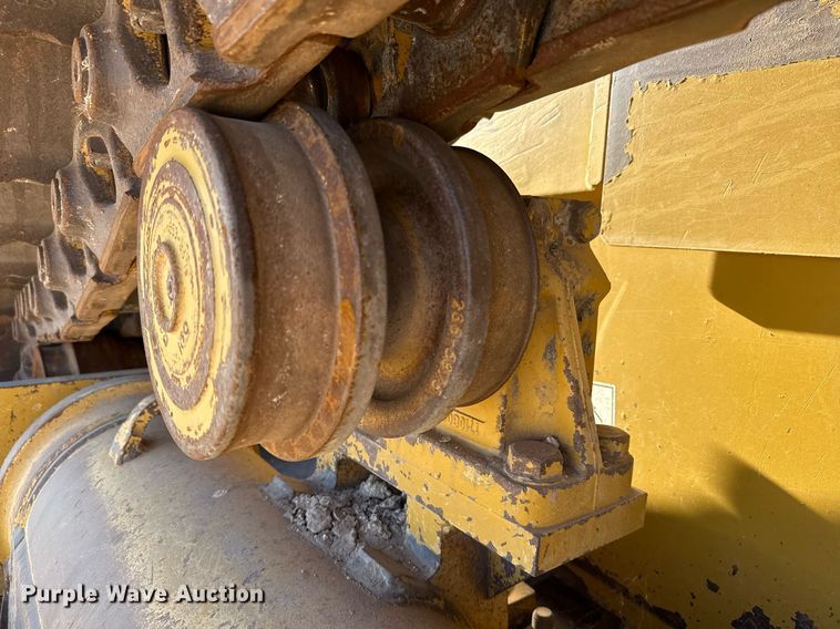 image for item ED5535 2013 Caterpillar D6T XL dozer