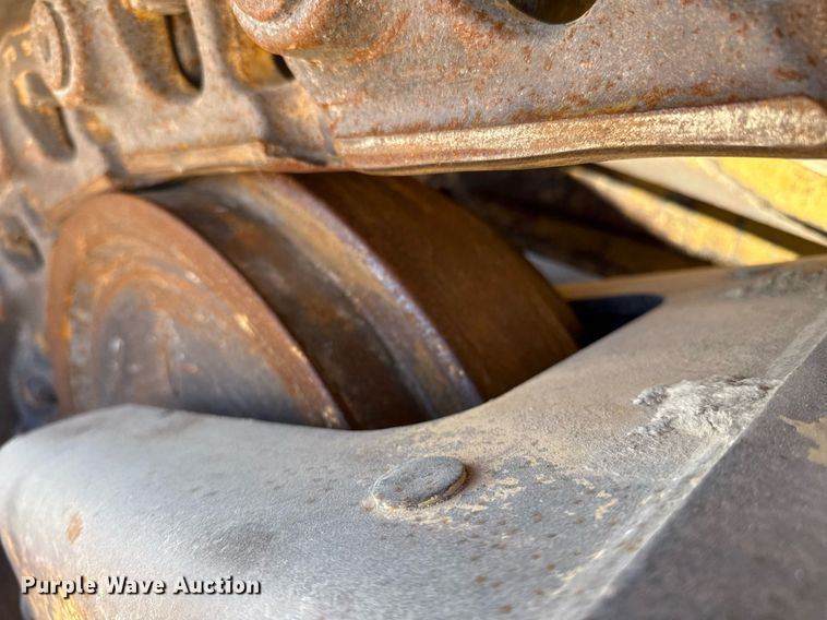 image for item ED5535 2013 Caterpillar D6T XL dozer