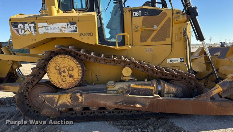 image for item ED5535 2013 Caterpillar D6T XL dozer