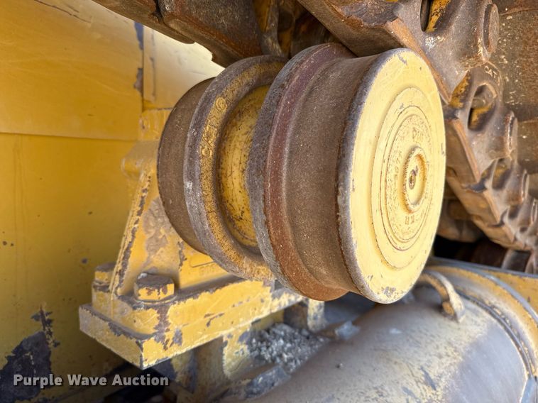 image for item ED5535 2013 Caterpillar D6T XL dozer