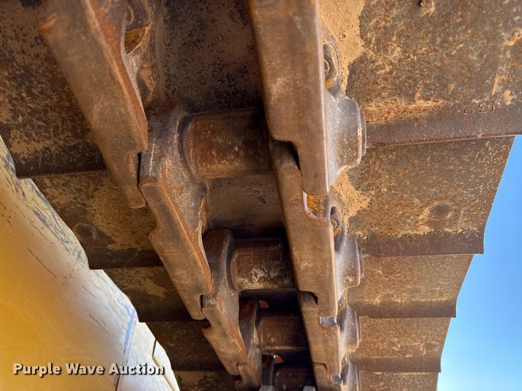 image for item ED5535 2013 Caterpillar D6T XL dozer