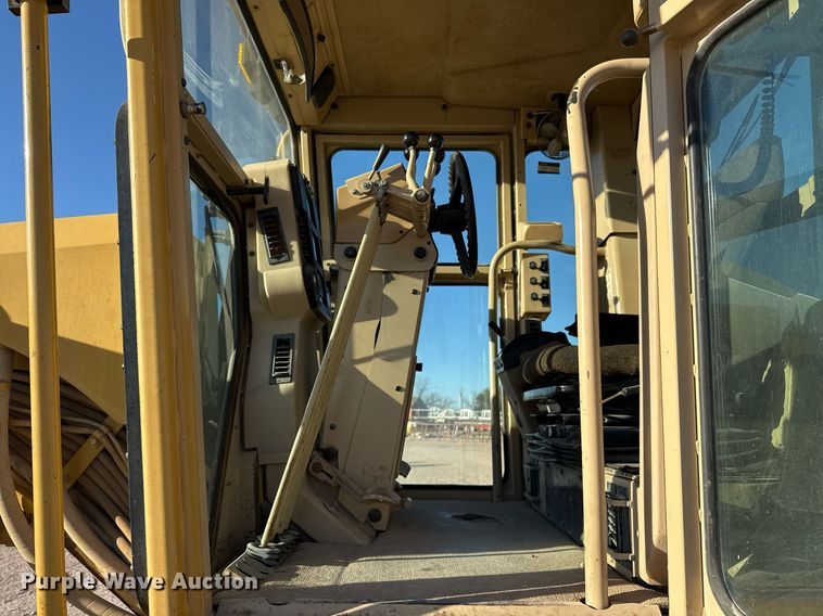 image for item ED5536 2006 Caterpillar 163H VHP motor grader