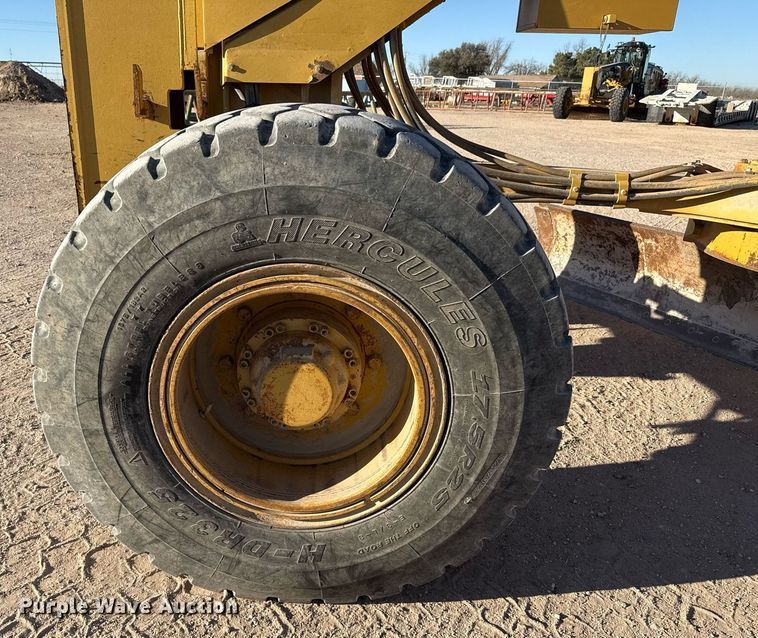 image for item ED5536 2006 Caterpillar 163H VHP motor grader