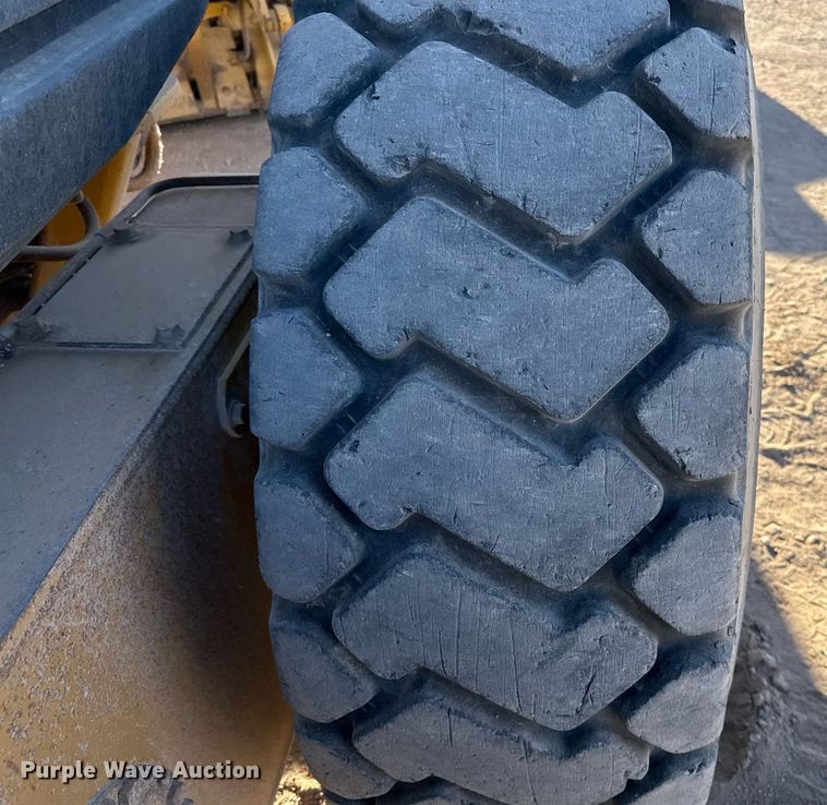 image for item ED5536 2006 Caterpillar 163H VHP motor grader