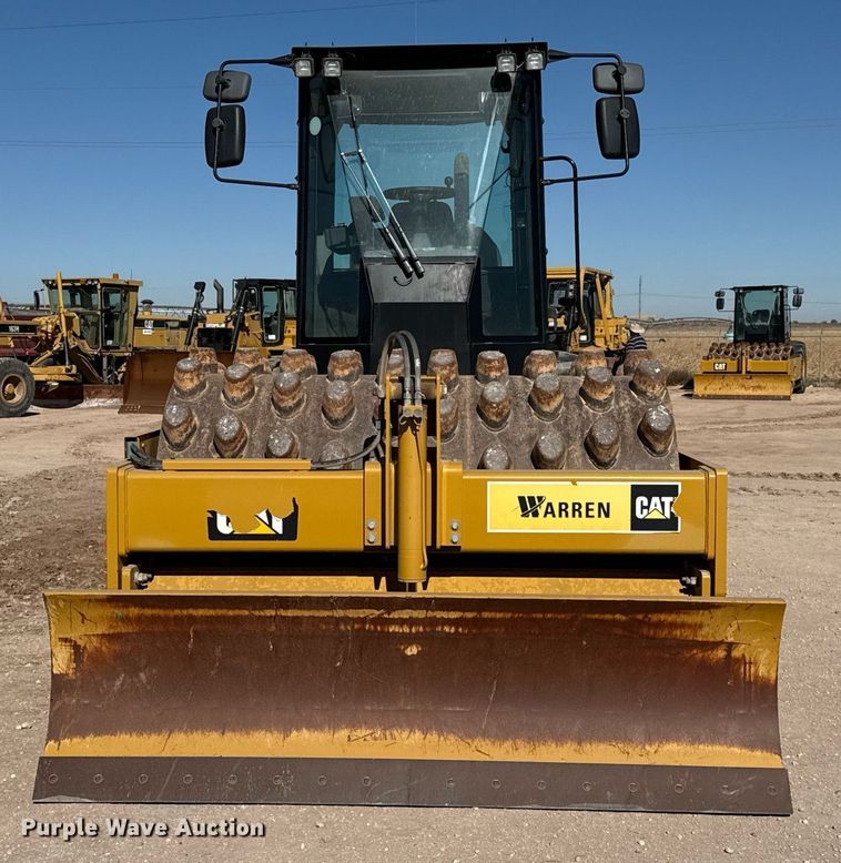 image for item ED5537 2017 Caterpillar CP56B single drum vibratory roller