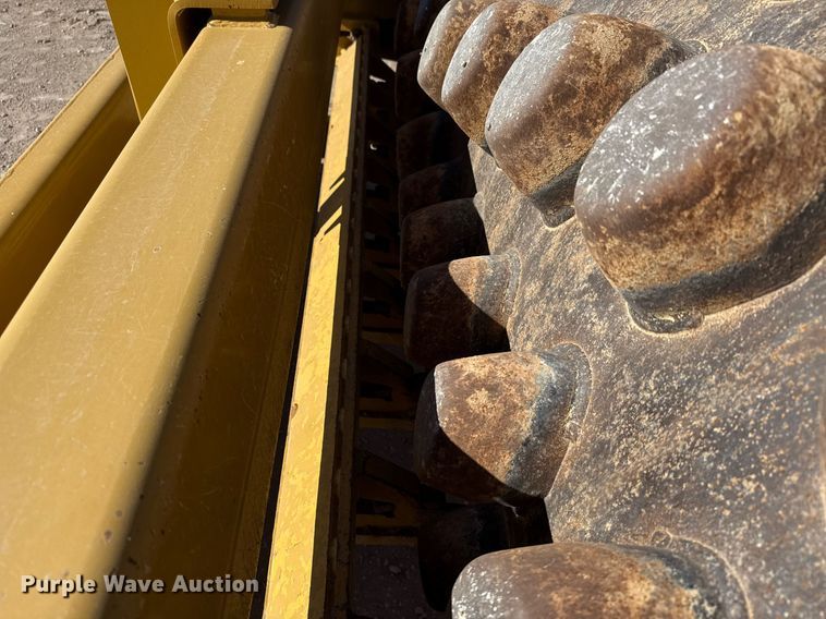 image for item ED5537 2017 Caterpillar CP56B single drum vibratory roller