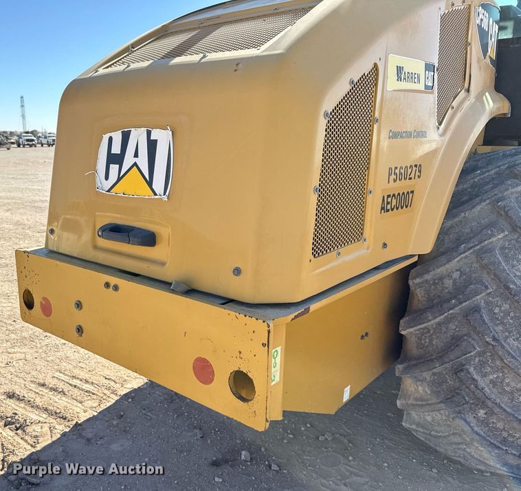 image for item ED5537 2017 Caterpillar CP56B single drum vibratory roller