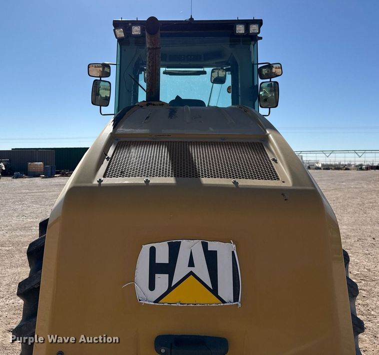 image for item ED5537 2017 Caterpillar CP56B single drum vibratory roller