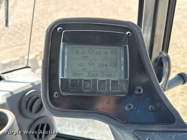 image for item ED5537 2017 Caterpillar CP56B single drum vibratory roller