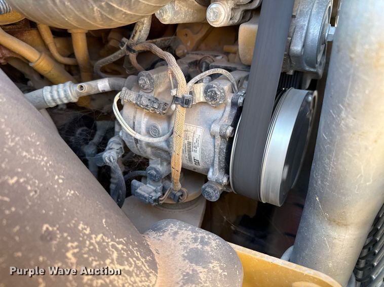 image for item ED5537 2017 Caterpillar CP56B single drum vibratory roller