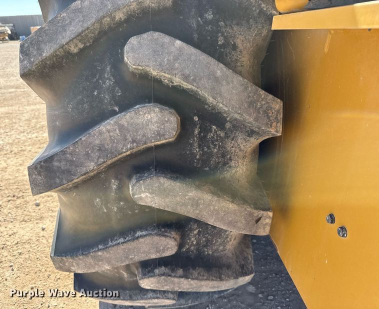 image for item ED5537 2017 Caterpillar CP56B single drum vibratory roller