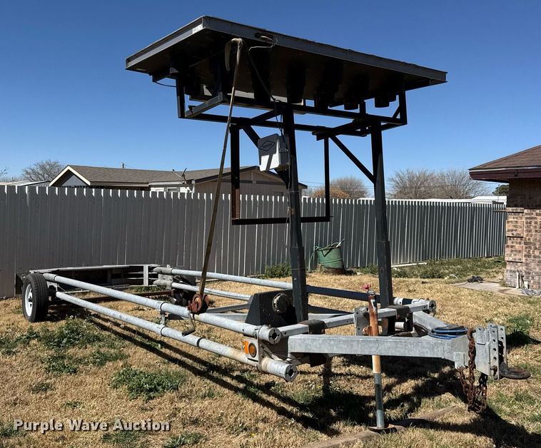 image for item ED5539 2014 Energy Absorption Systems VTQ-TL3 arrow board trailer 