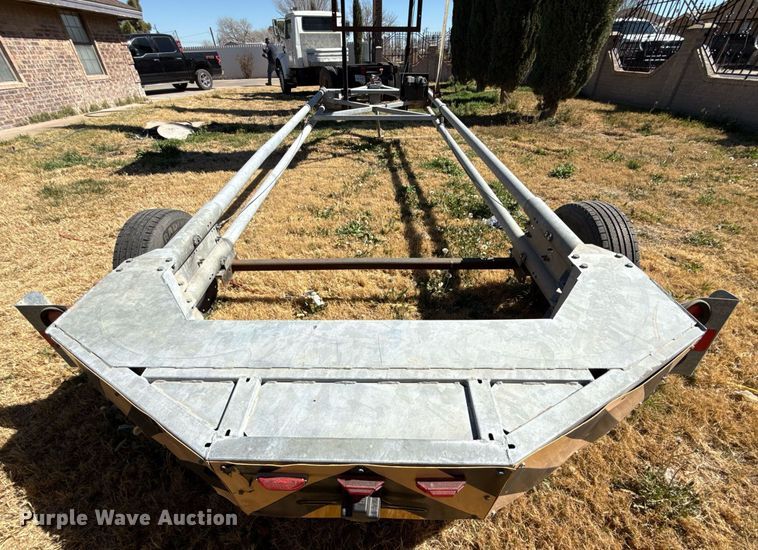 image for item ED5539 2014 Energy Absorption Systems VTQ-TL3 arrow board trailer 